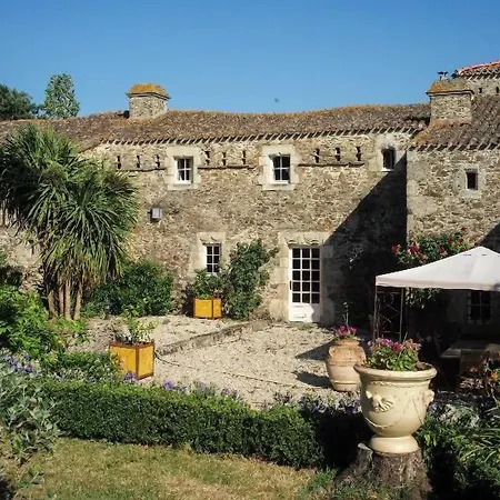 Logis De La Robliniere ベッド・アンド・ブレックファスト 3*