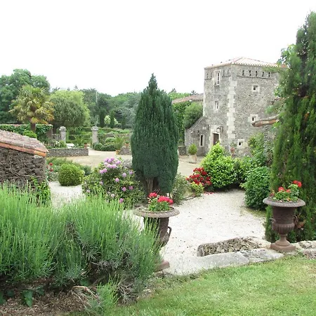 Logis De La Robliniere Bed & Breakfast *