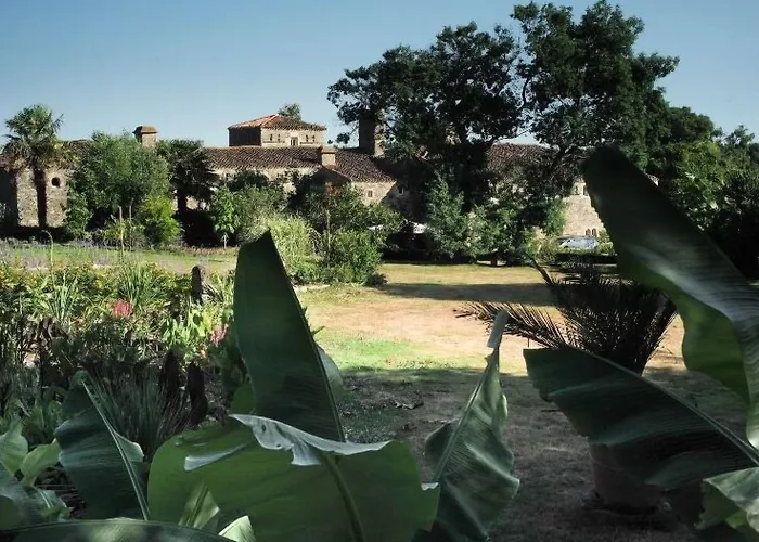 Logis De La Robliniere ベッド・アンド・ブレックファスト Landevieille