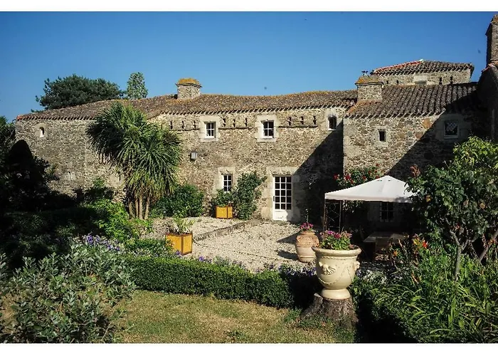 Logis De La Robliniere 3*